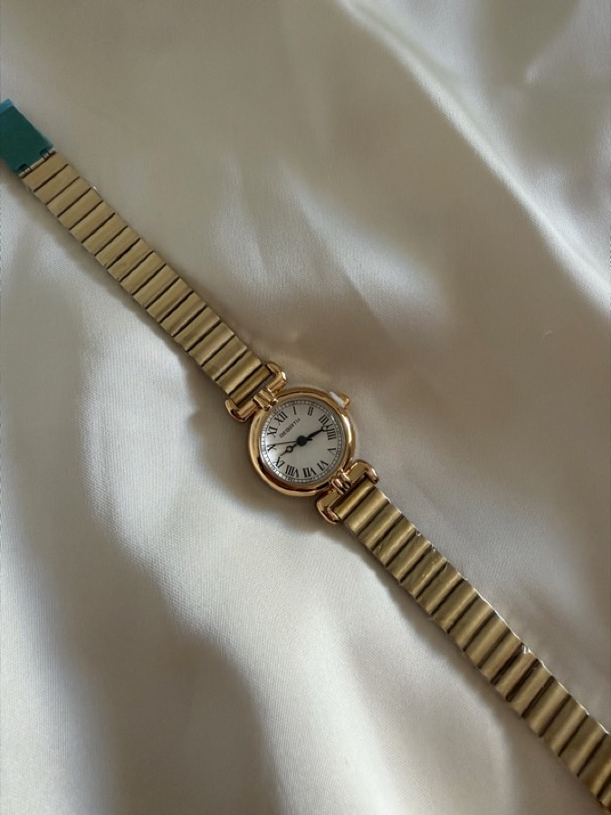 Reloj Amelia detalle